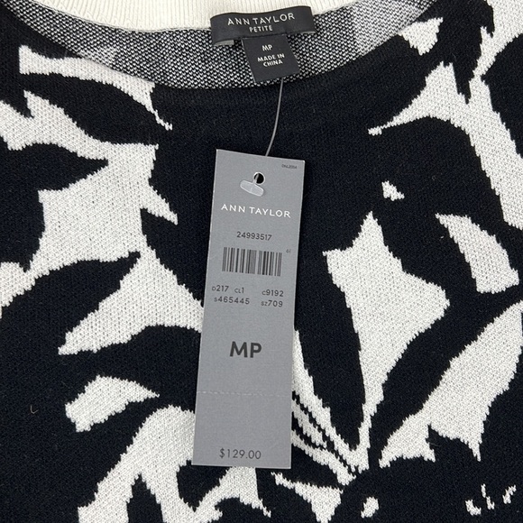 Ann Taylor Black and White Floral Cold Shoulder Sweater Casual Dress SZ MP - Picture 7 of 12